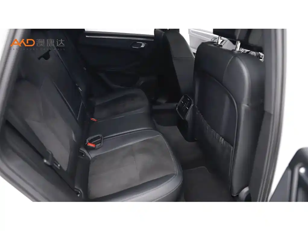 Porsche Macan — миниатюра 8