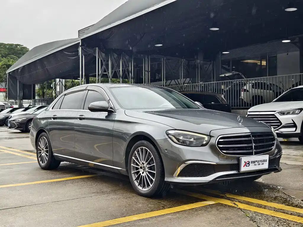 Mercedes-Benz E-Class — миниатюра 3