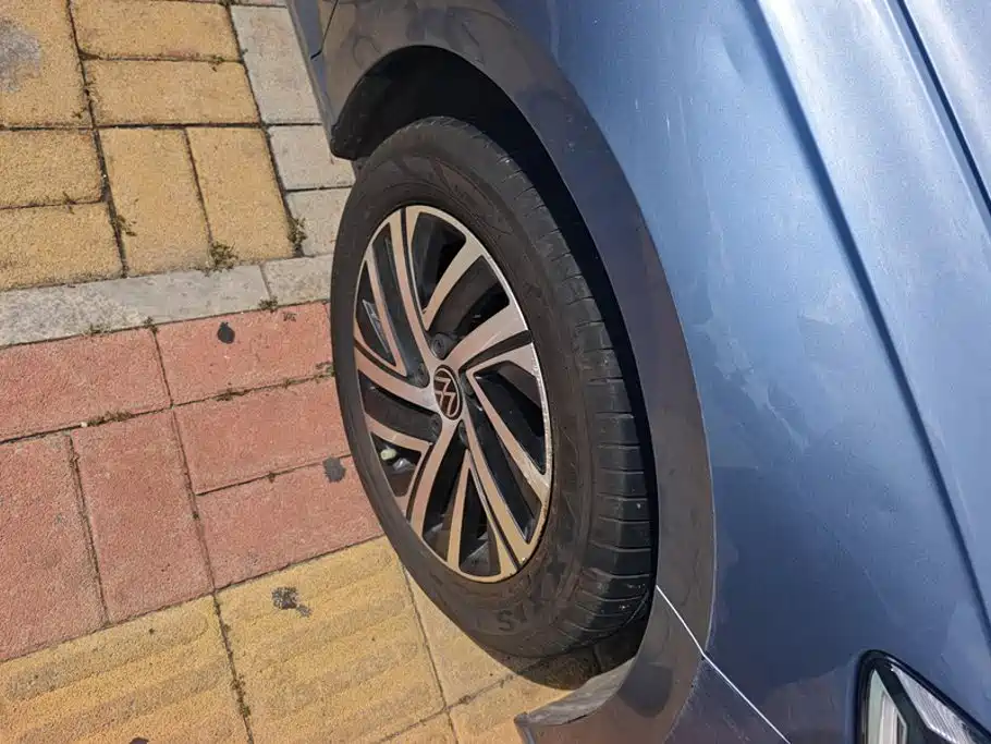 Volkswagen Lavida — миниатюра 6