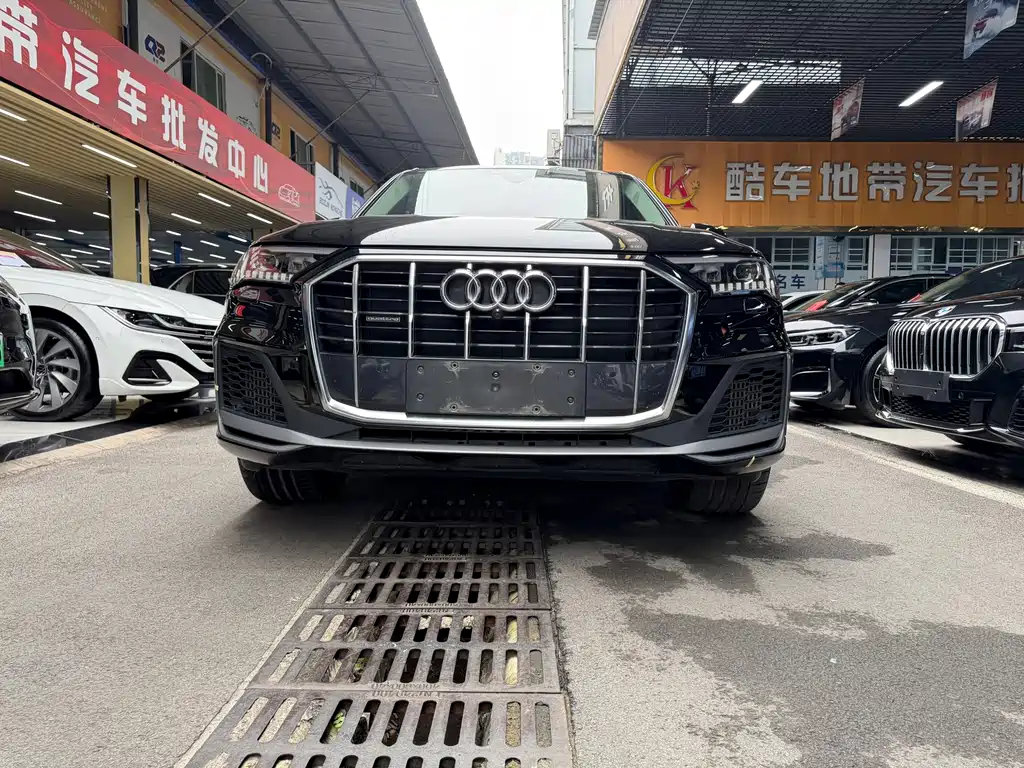 Audi Q7 — миниатюра 2