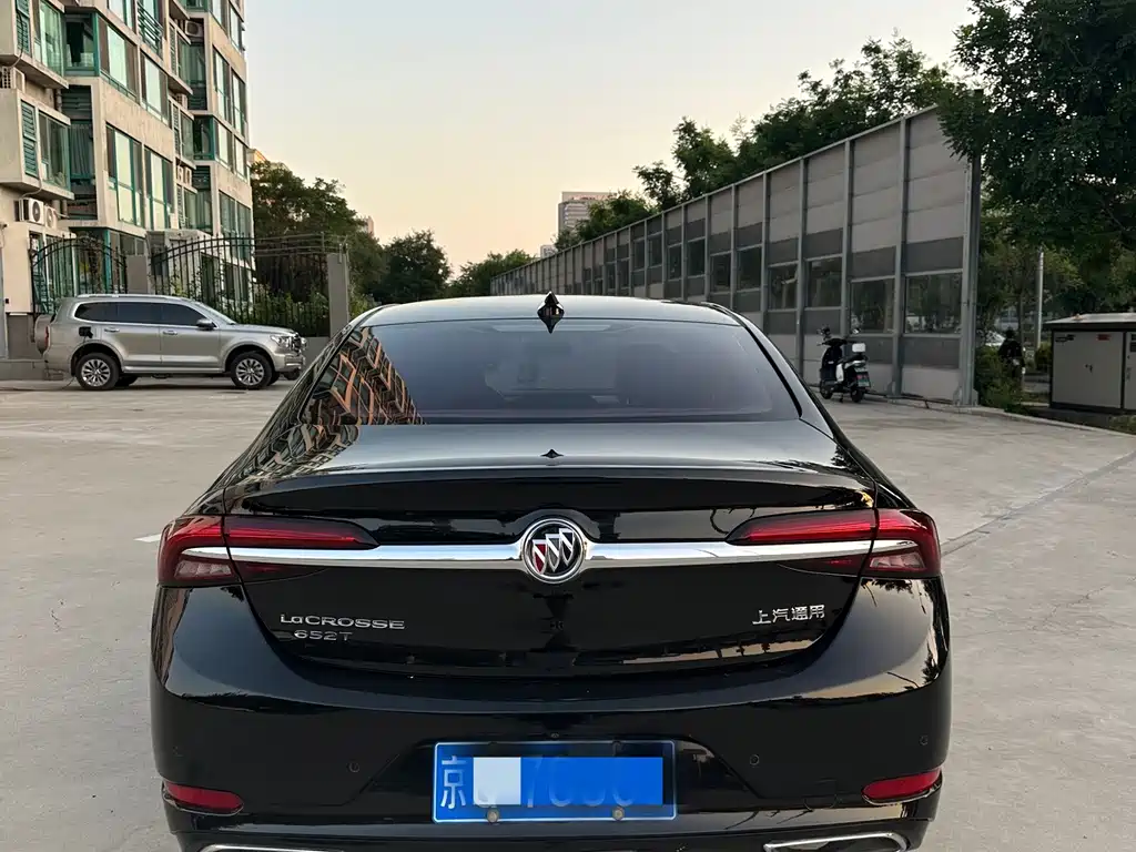Buick LaCrosse — миниатюра 5