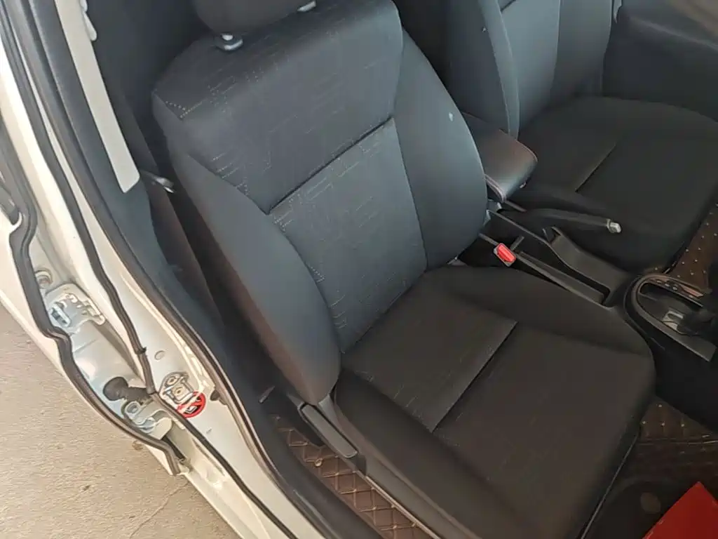 Honda Fit — миниатюра 25
