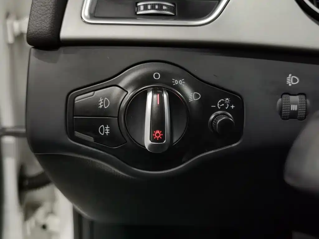 Audi A4L — миниатюра 21