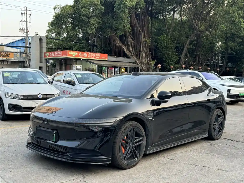 Zeekr 007