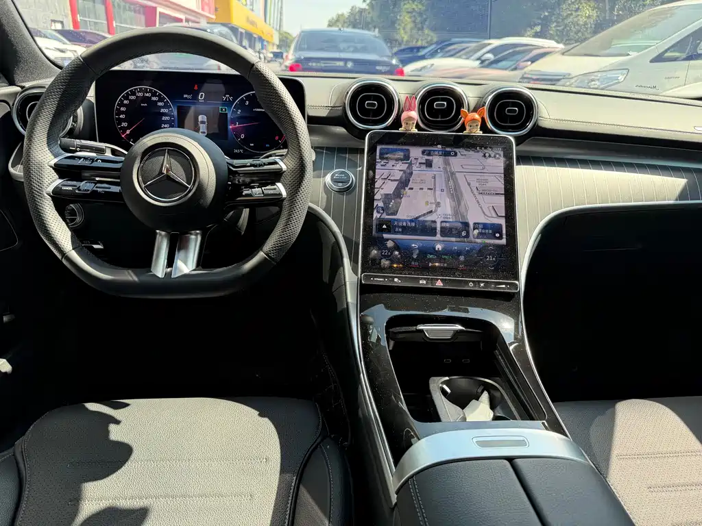 Mercedes-Benz C-Class — миниатюра 4