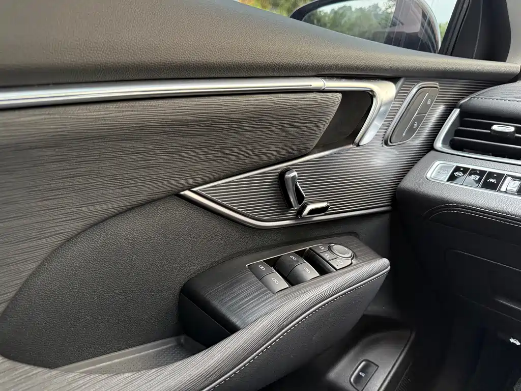 Buick LaCrosse — миниатюра 12