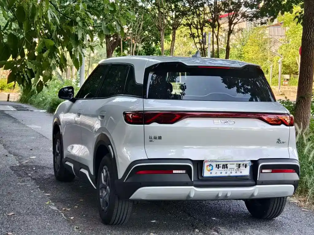 BYD Yuan UP — миниатюра 6