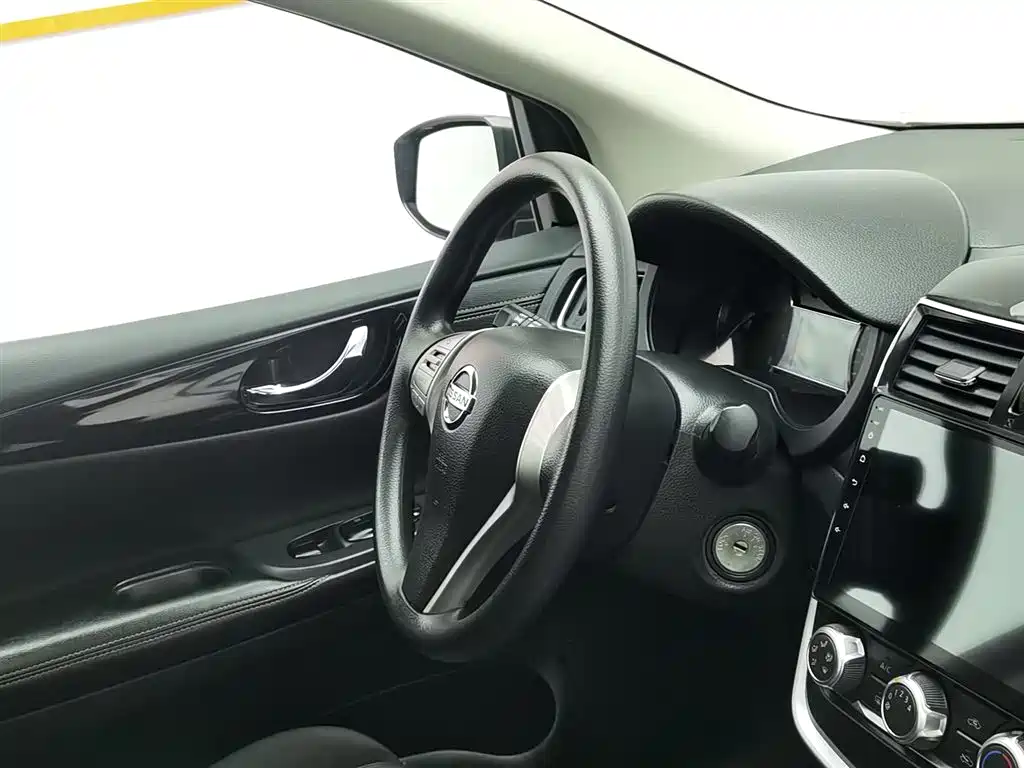 Nissan Tiida — фотографии объявления, Фото 22