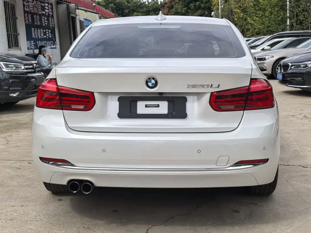 BMW 3 Series — миниатюра 10