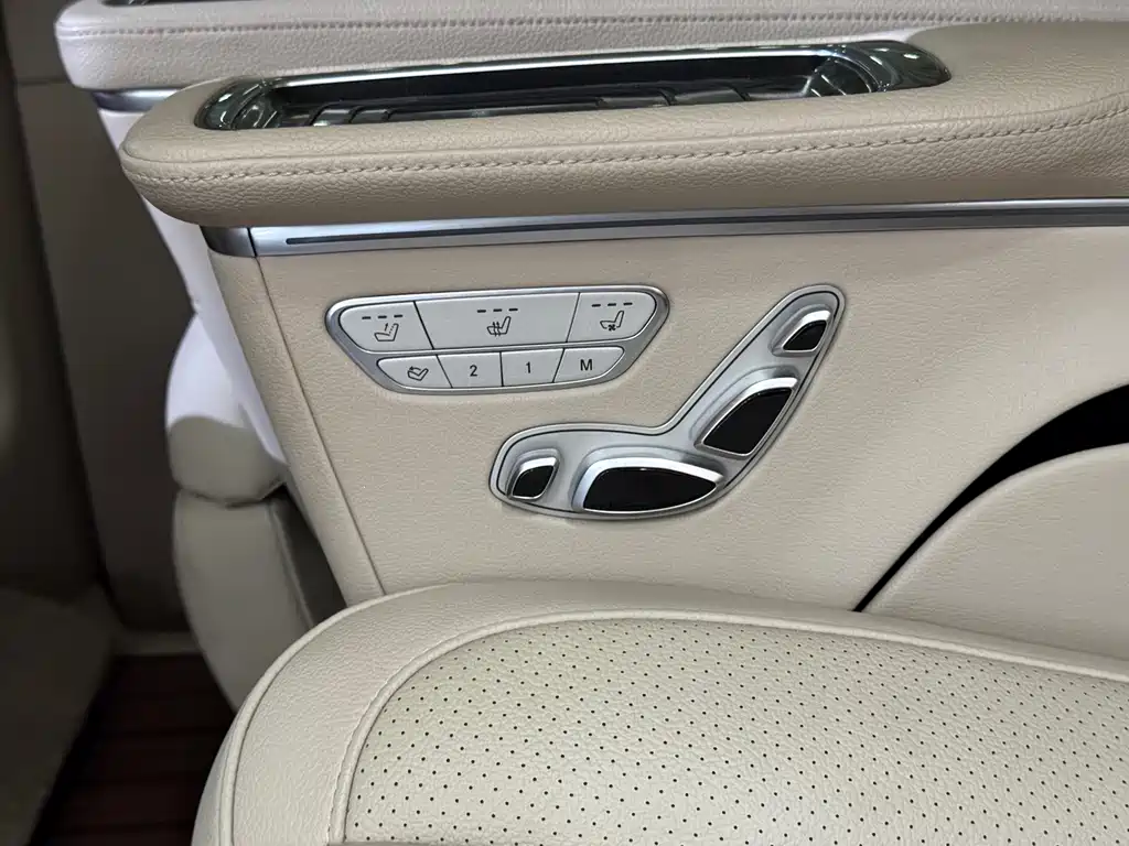 Mercedes-Benz V-Class — миниатюра 9