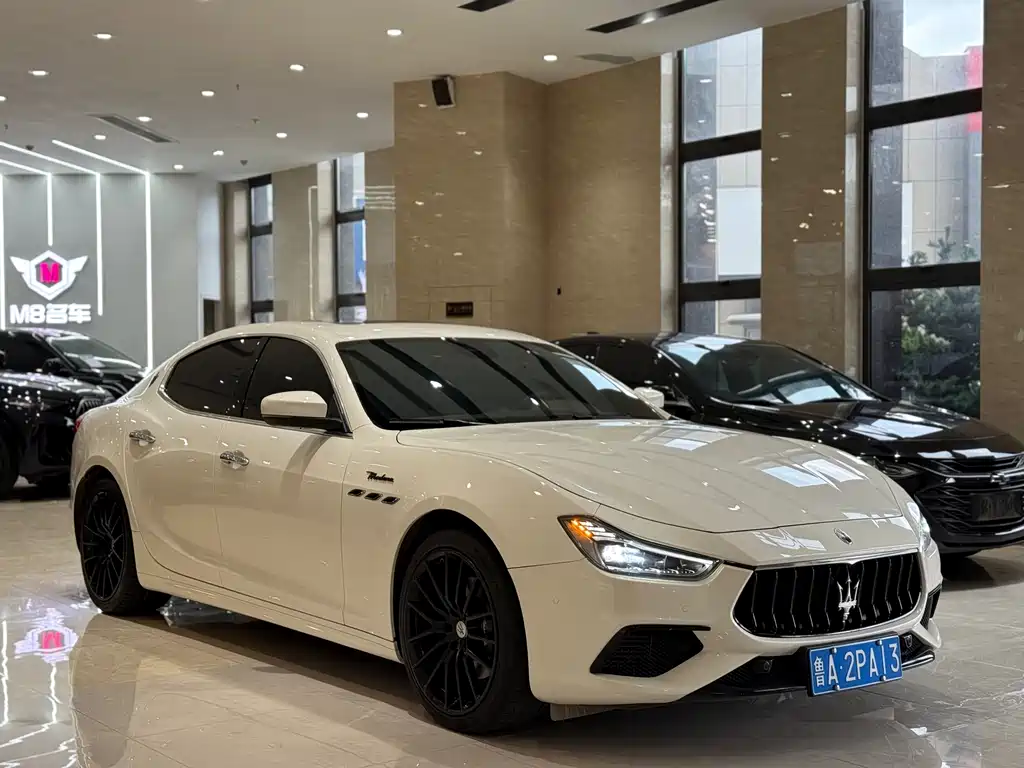 Maserati Ghibli 2023 3.0T Modena