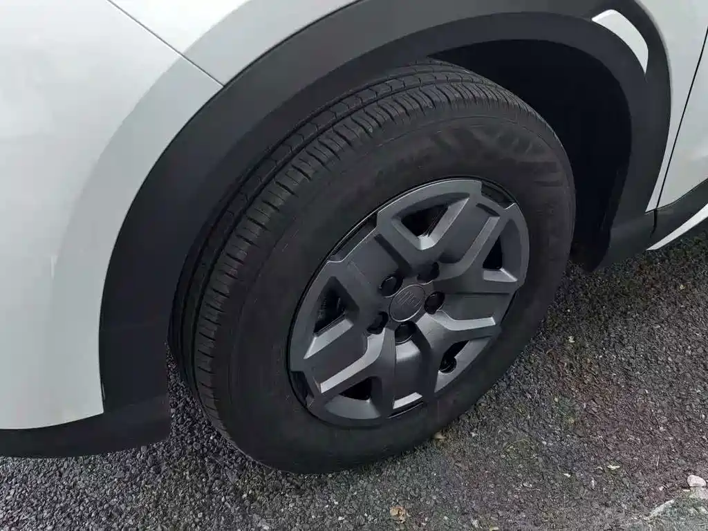 BYD Yuan UP — миниатюра 17
