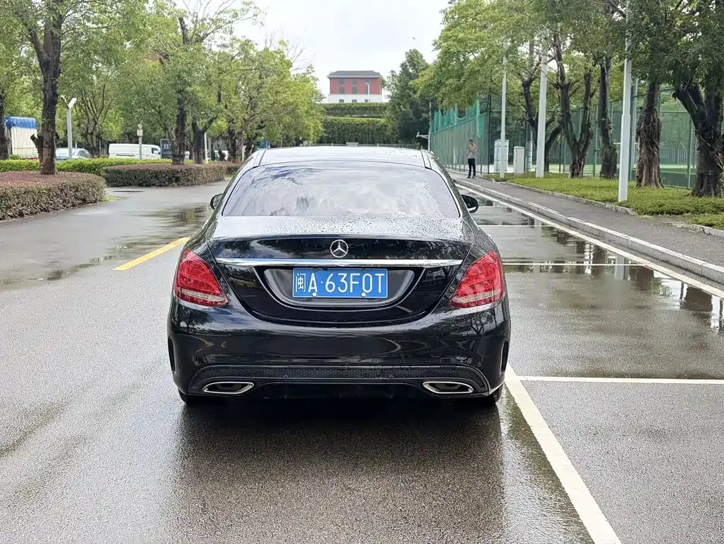 Mercedes-Benz C-Class — миниатюра 6