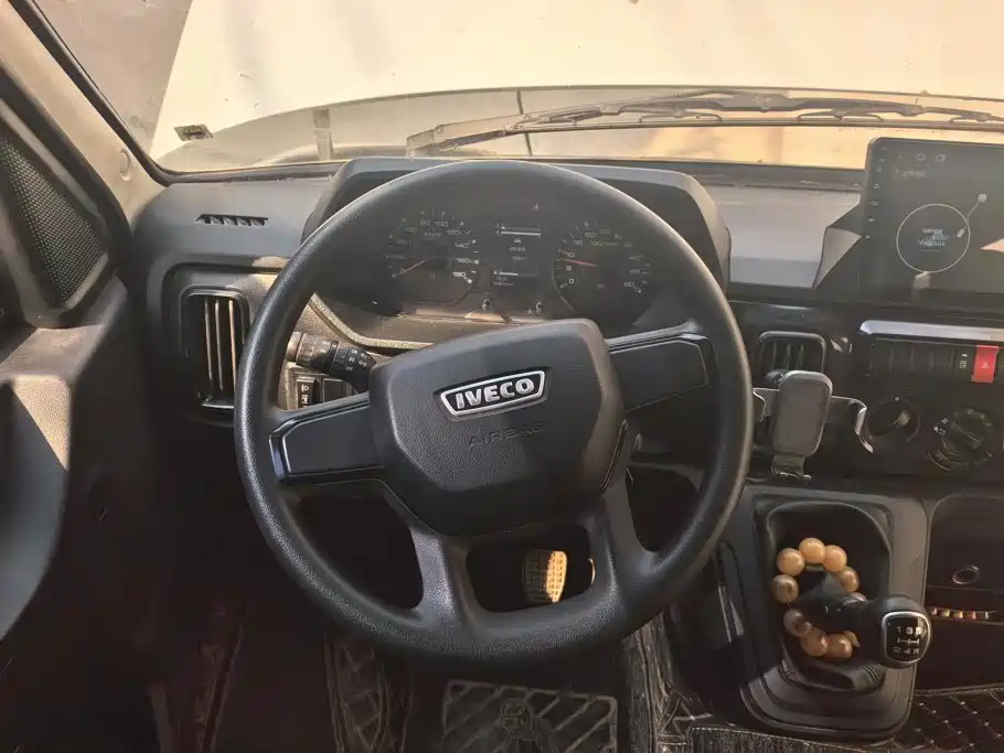 IVECO Daily — миниатюра 15