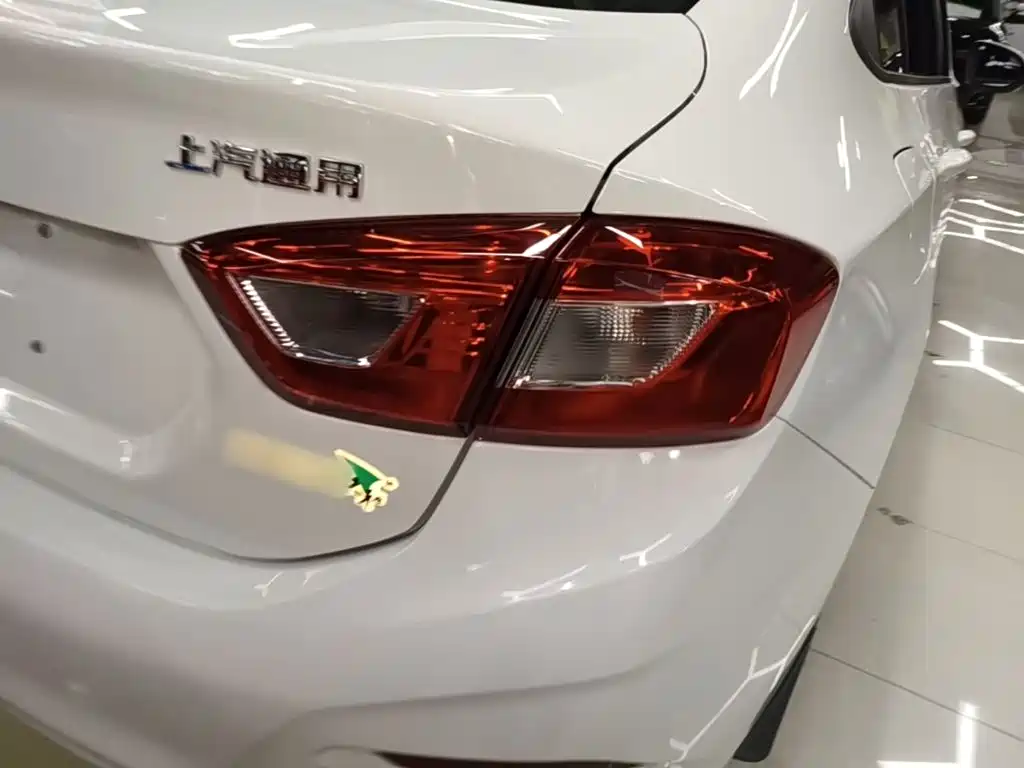Chevrolet Cruze — миниатюра 8
