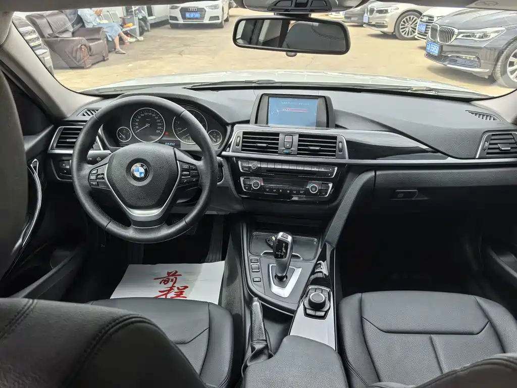 BMW 3 Series — миниатюра 6