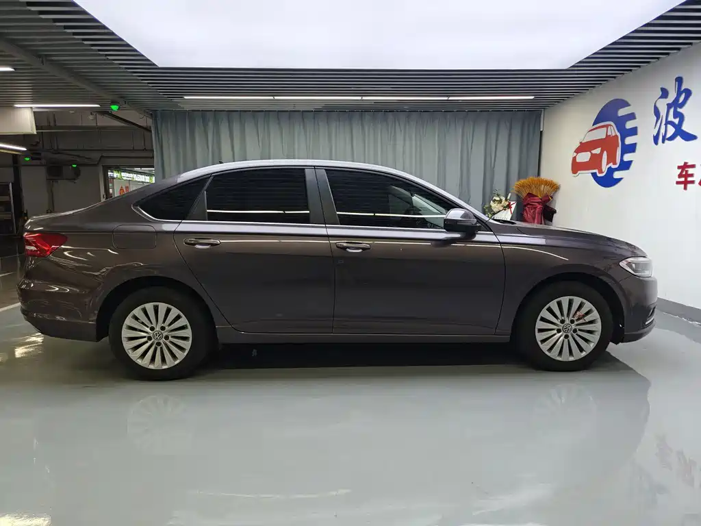 Volkswagen Lavida — миниатюра 4