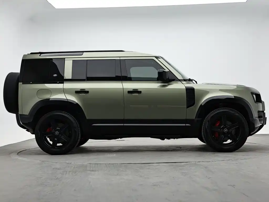 Land Rover Defender — миниатюра 5