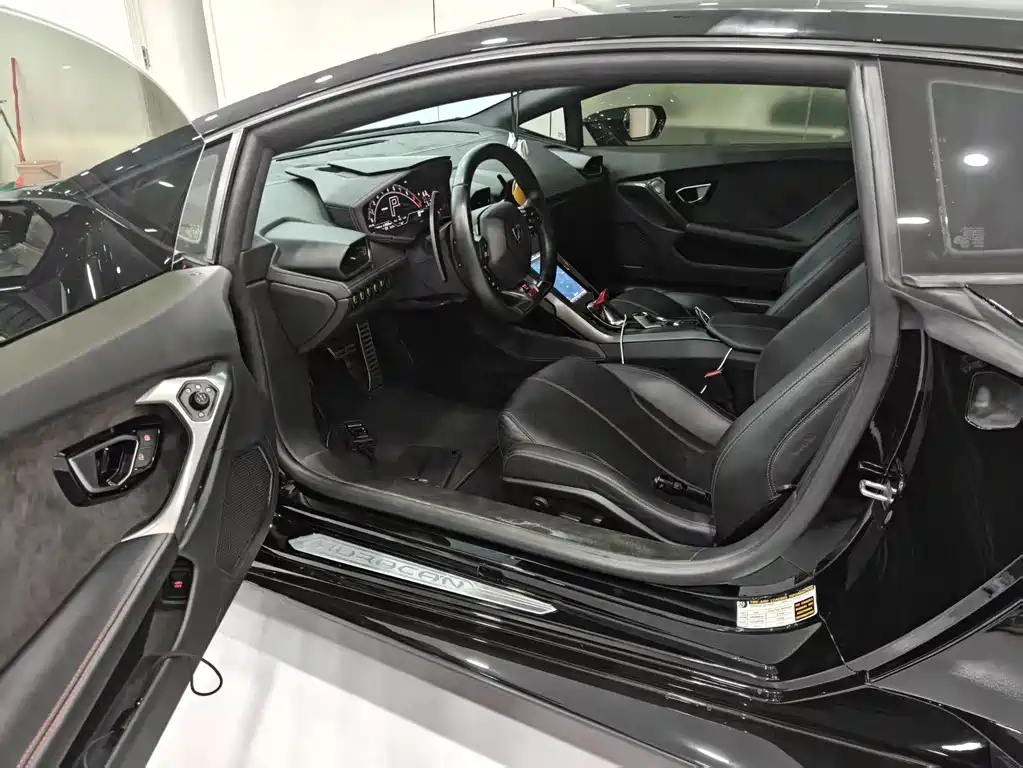 Lamborghini Huracán — миниатюра 8