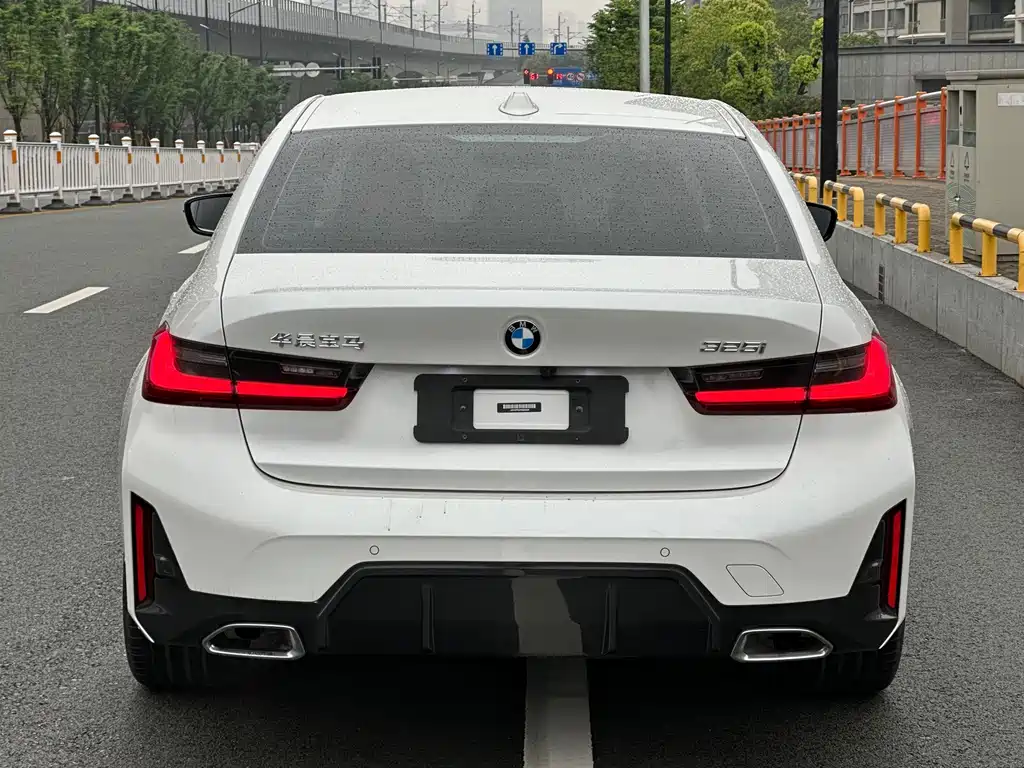 BMW 3 Series — миниатюра 13