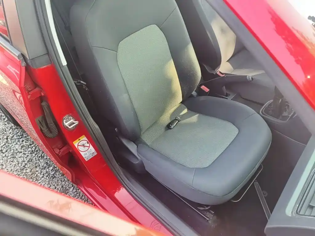 Skoda Rapid Spaceback — миниатюра 25