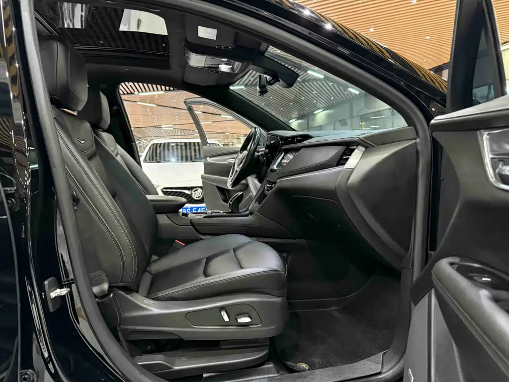 Cadillac XT5 — миниатюра 13