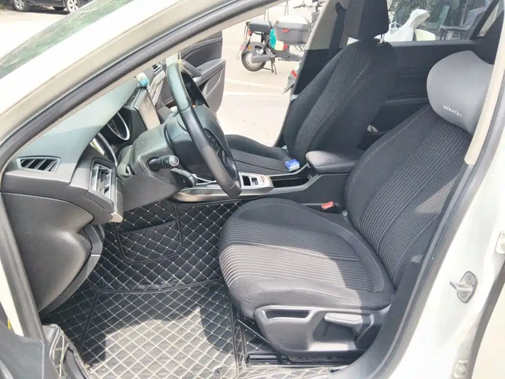 Peugeot 408 — миниатюра 16