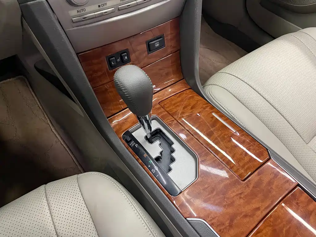 Toyota Camry — миниатюра 29