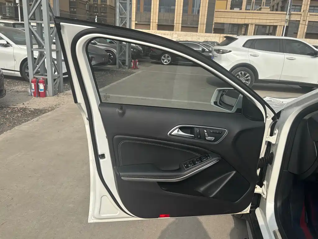 Mercedes-Benz GLA — миниатюра 15