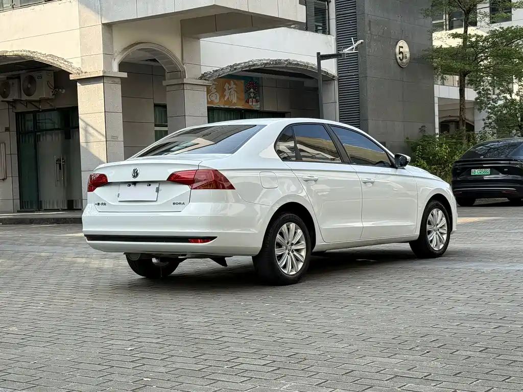 Volkswagen Bora — миниатюра 5