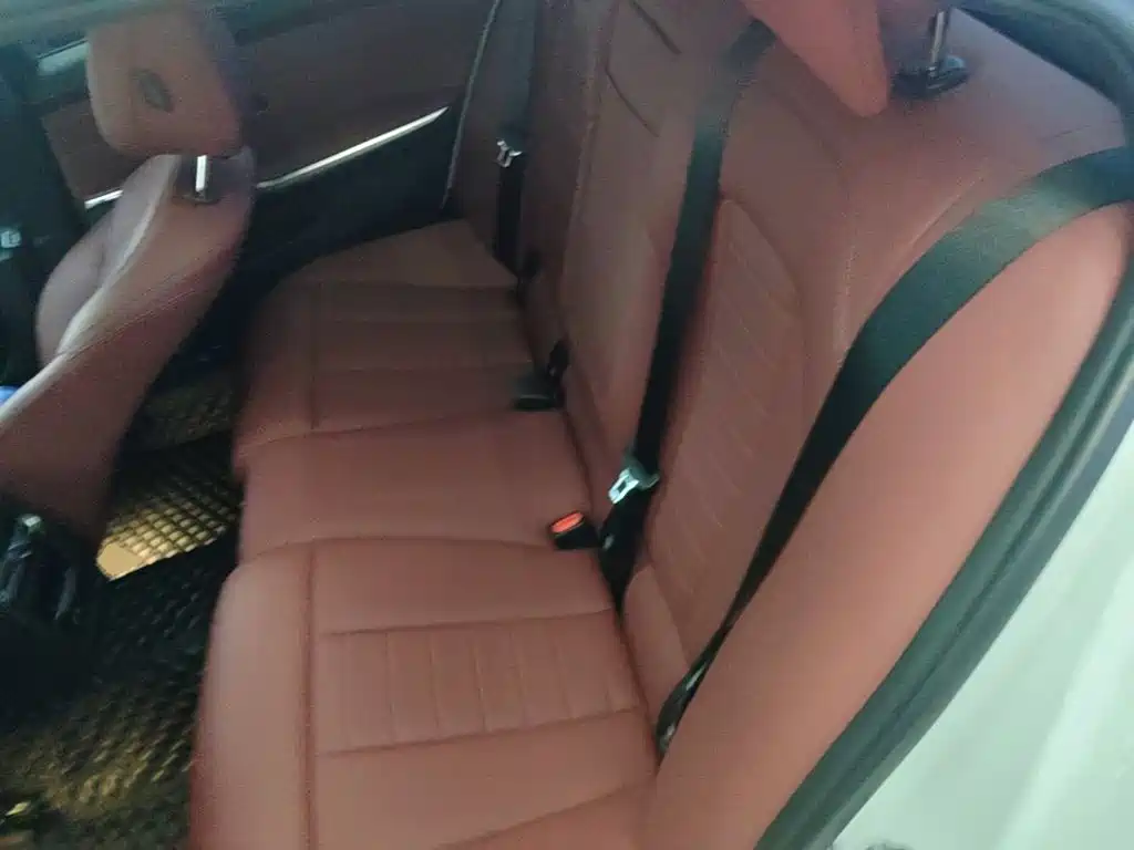 BMW 3 Series — миниатюра 17