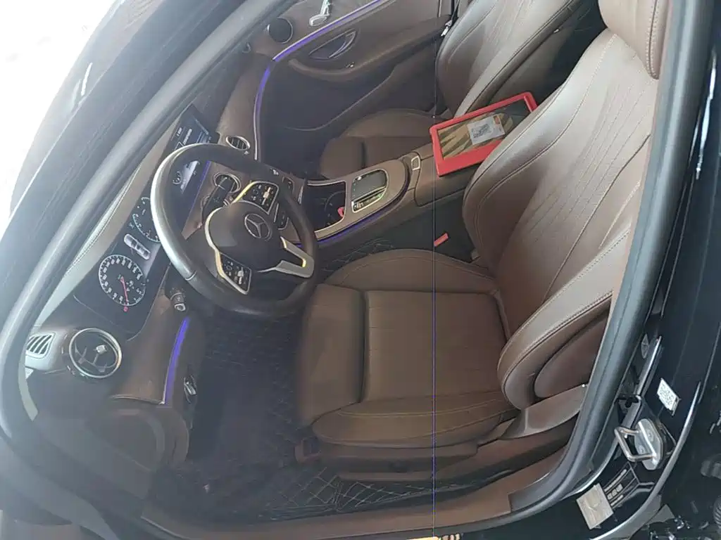 Mercedes-Benz E-Class — миниатюра 15