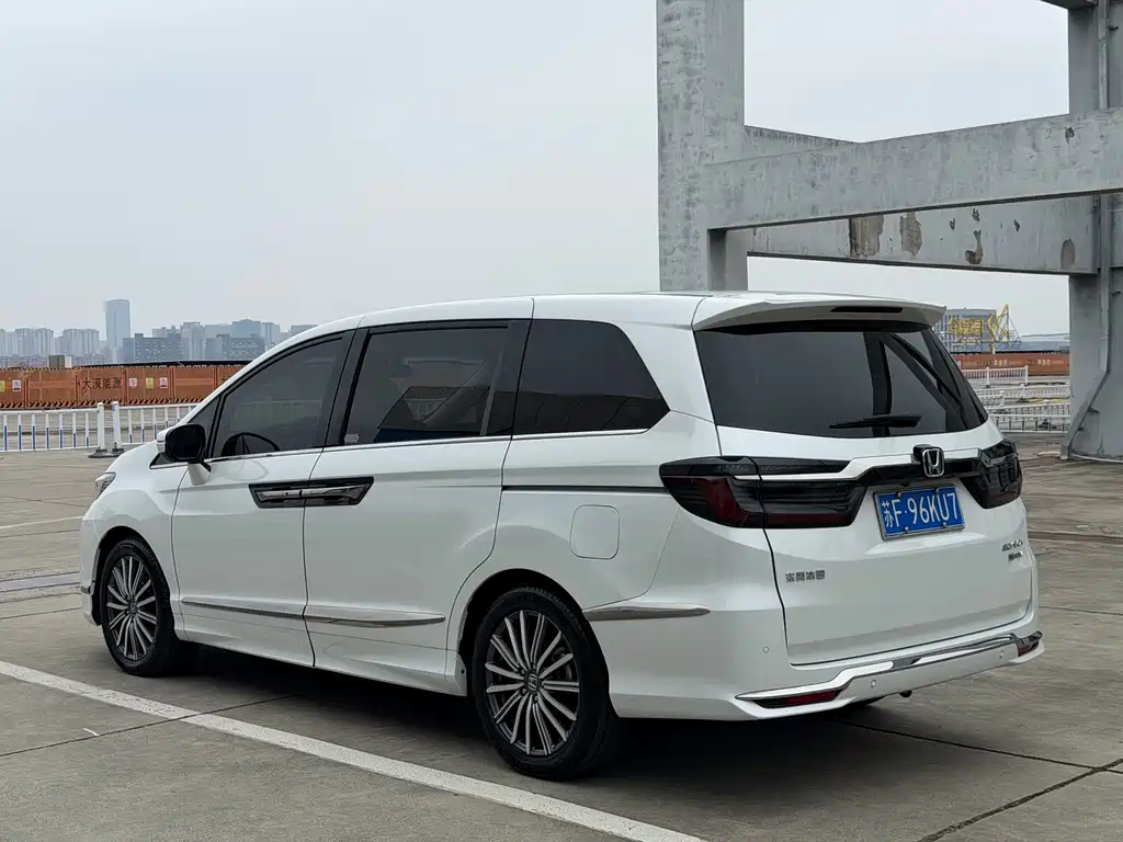 Honda Elysion — миниатюра 5