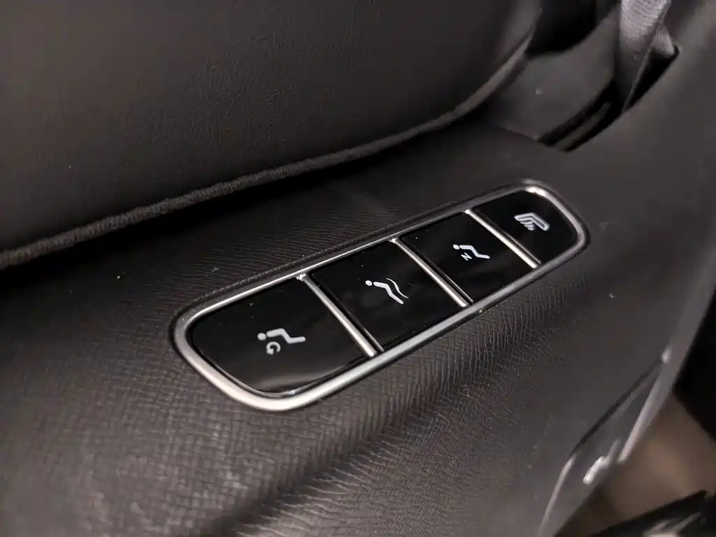 GAC Motor Trumpchi E8 PHEV — миниатюра 15
