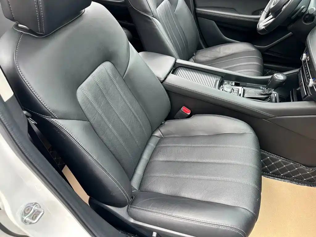 Mazda Atenza — миниатюра 8