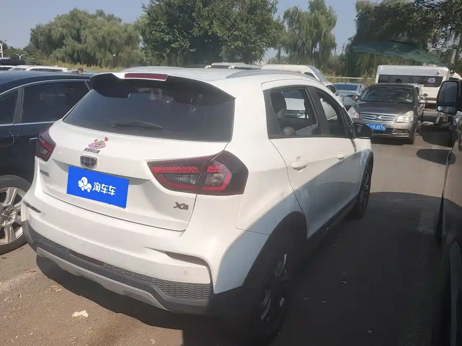 Geely Vision X3 — миниатюра 3