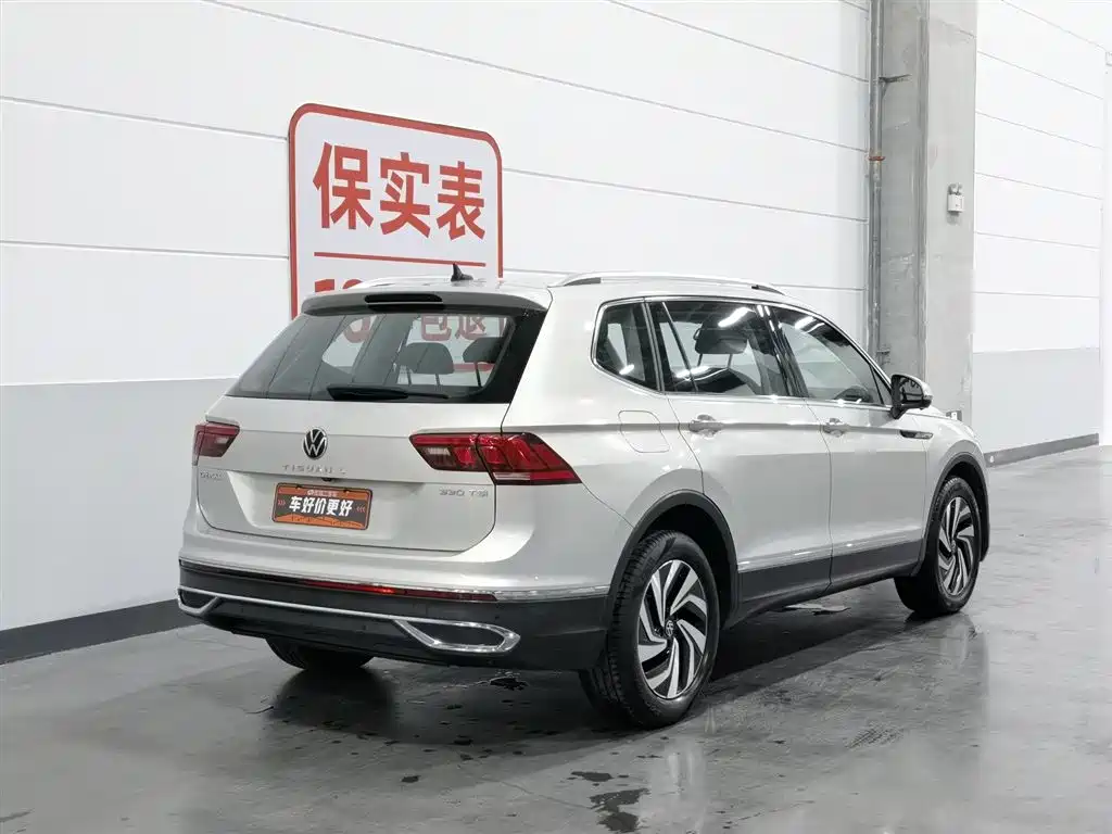 Volkswagen Tiguan L L 2022 330TSI AT Smart