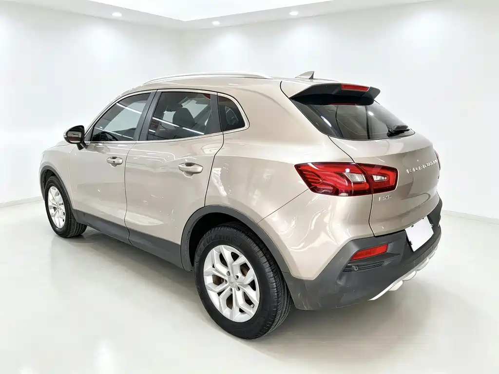 Borgward BX5 — миниатюра 11