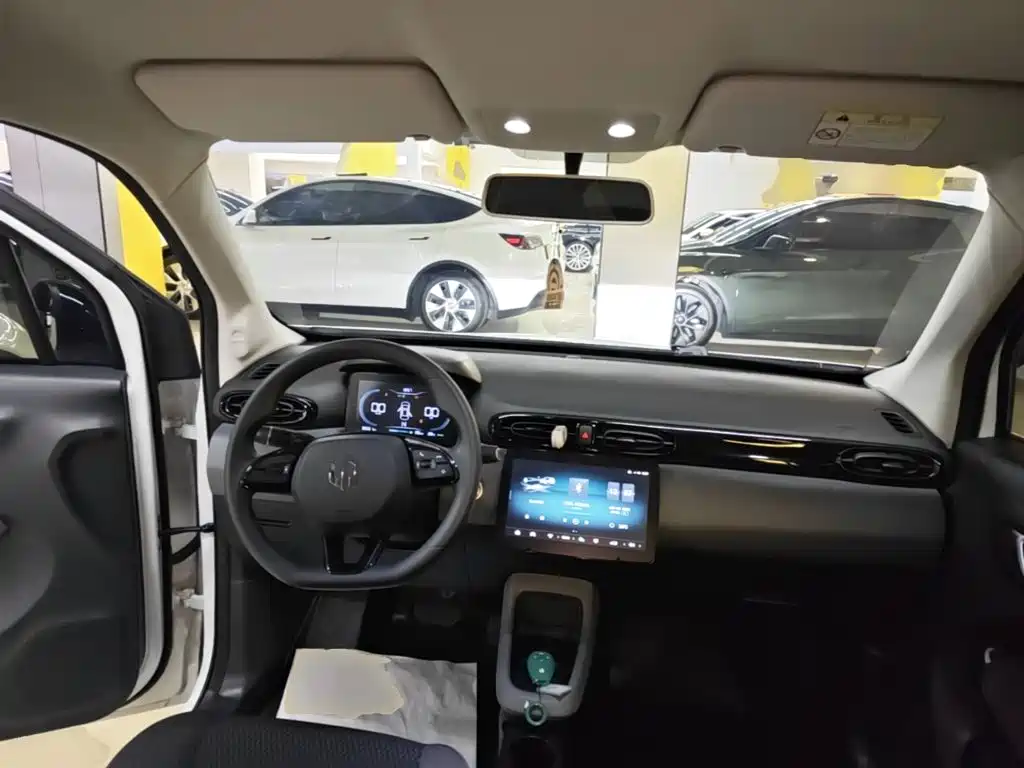 Leapmotor Leapmotor T03 — миниатюра 10
