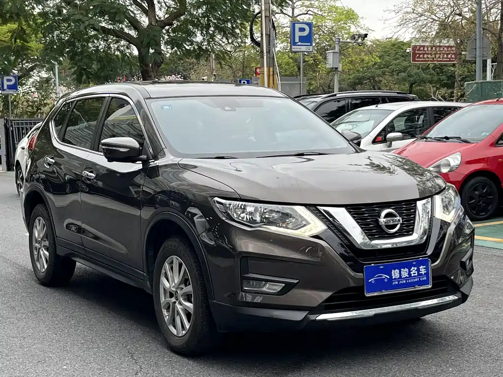 NISSAN QIJUN