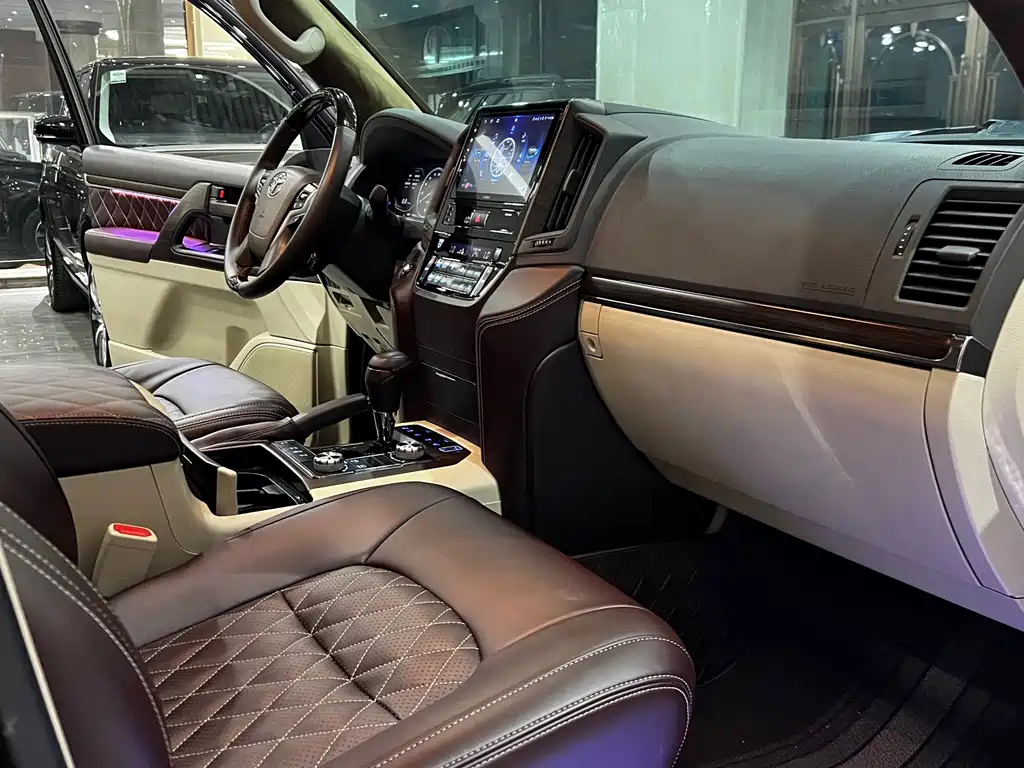 Toyota Land Cruiser — миниатюра 17