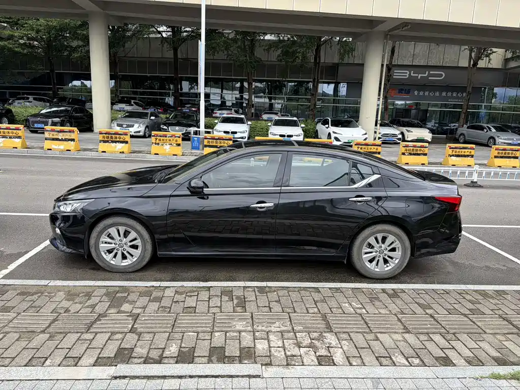 Nissan Teana — миниатюра 4