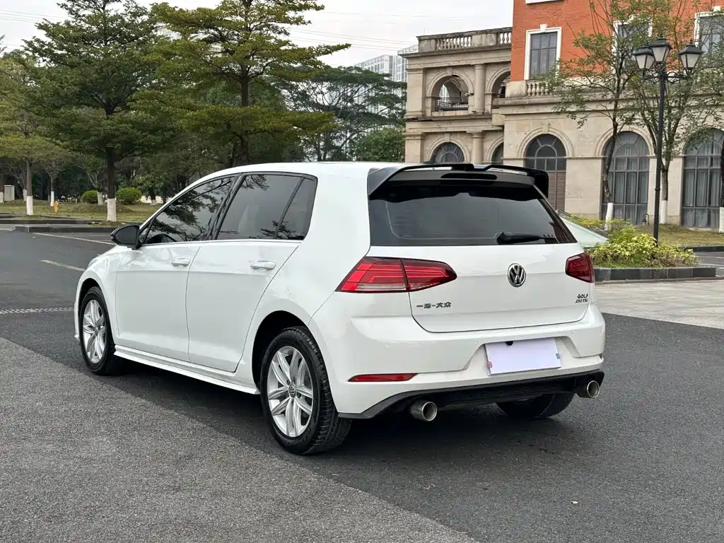 Volkswagen Golf — миниатюра 16