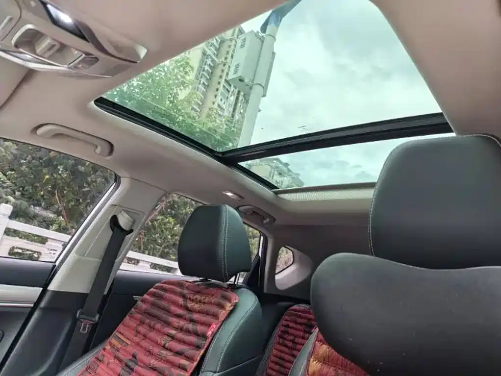 Geely Binyue — миниатюра 4