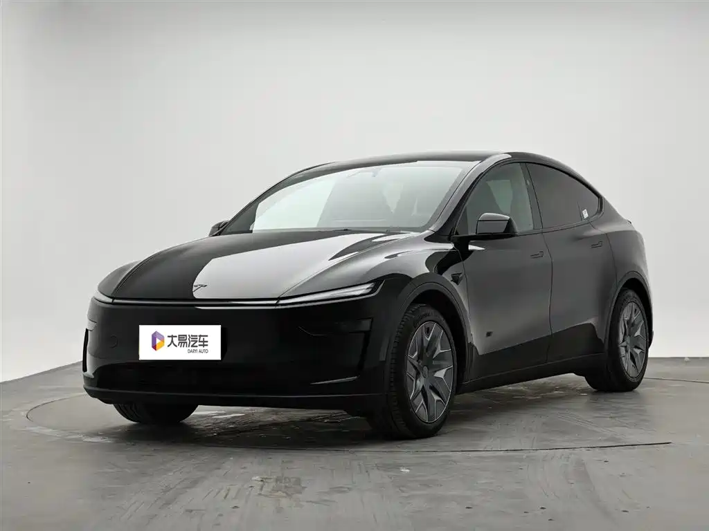 Tesla Model Y L 2026