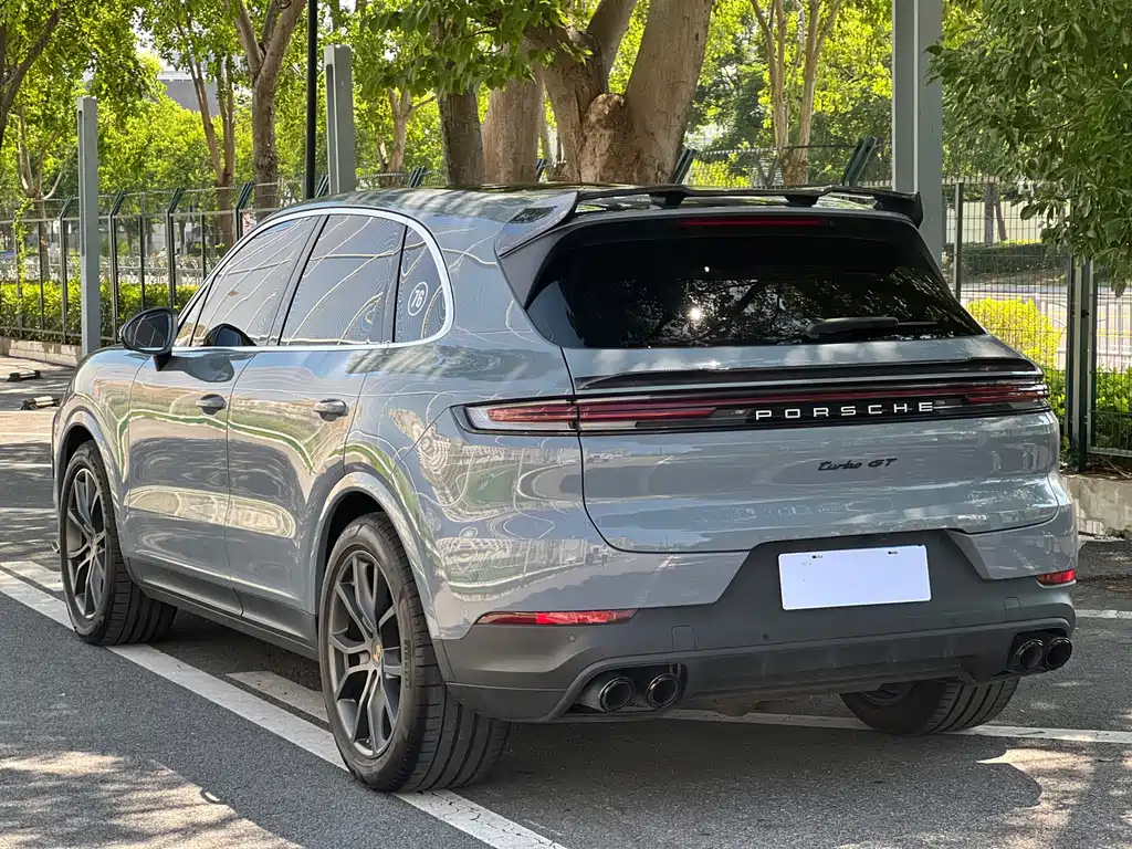 Porsche Cayenne — миниатюра 4