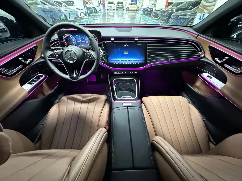 Mercedes-Benz E-Class — миниатюра 9