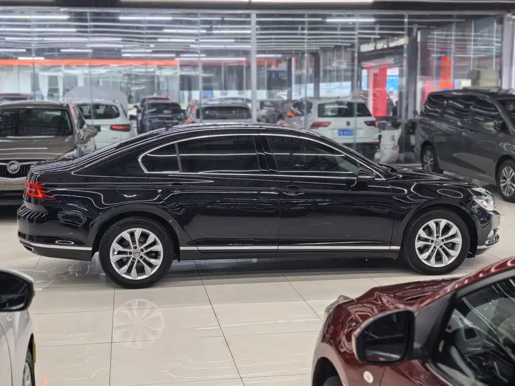 Volkswagen Magotan 2017 330TSI DSG Luxury