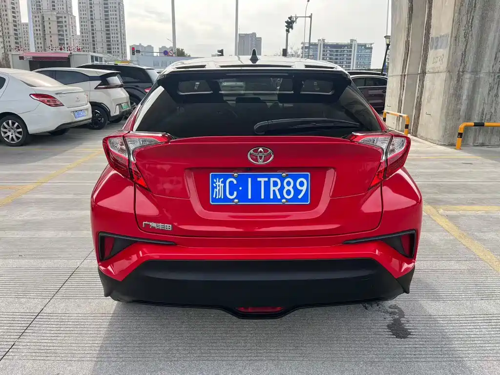 TOYOTA C HR