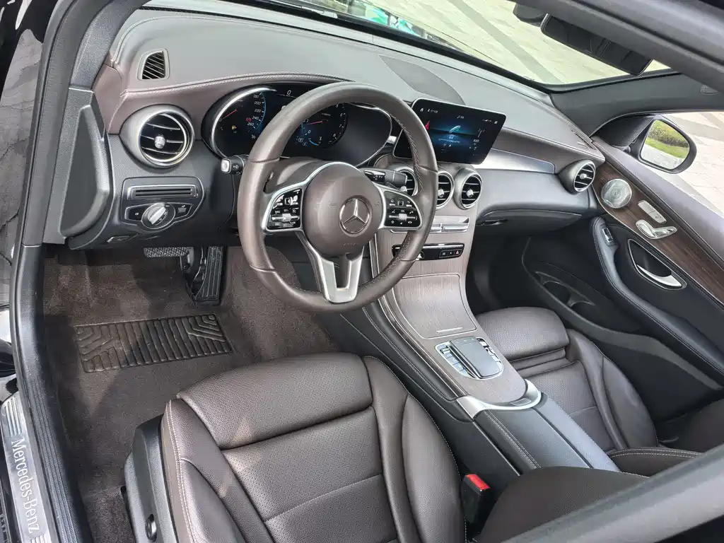 Mercedes-Benz GLC — миниатюра 10